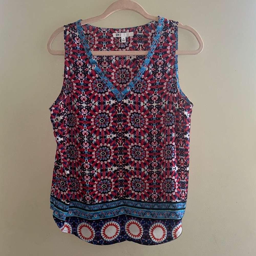DR2 Kaleidoscope V Neck Sleeveless‎ Career Top | Medium